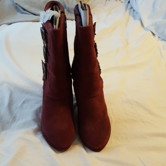 NWOT wine colored  leather suede wedge - Picture 1 of 5